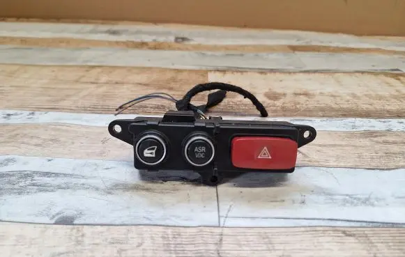 Alfa Romeo 159 Hazard light switch 156067821 156067820