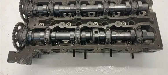 Mercedes-Benz Sprinter W906 Engine head 