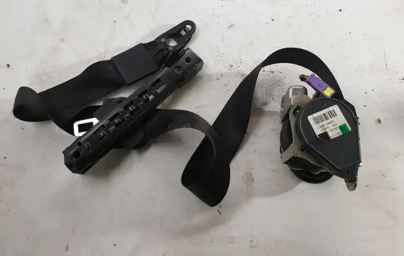 Audi Q7 4L Front seatbelt 4L1857706