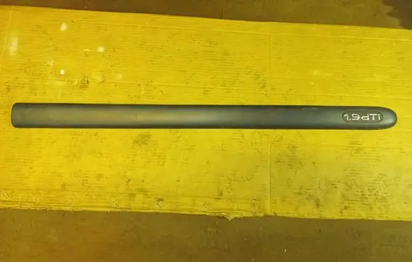 Renault Kangoo I Front door trim (molding) 7700304634