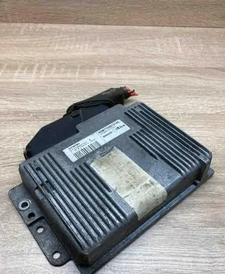 Renault Scenic I Engine control unit/module ECU HOM7700875745 S115300121B WITHPLUG