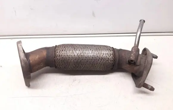 Hyundai i30 Muffler pipe connector clamp 