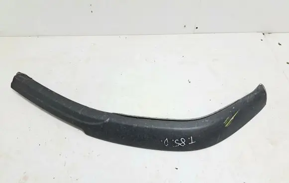 Toyota Avensis T250 Front bumper lip 