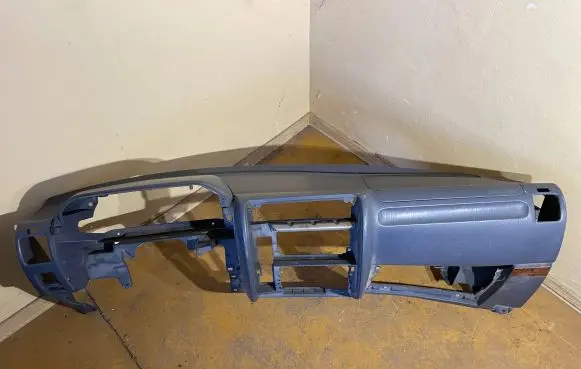 Toyota Land Cruiser (HDJ90) Dashboard