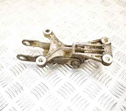 Volvo S80 Engine mount bracket 9179013