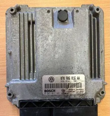 Volkswagen Touareg I Engine control unit/module 070906016AA