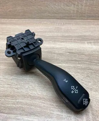 BMW 3 E46 Indicator stalk 8363668
