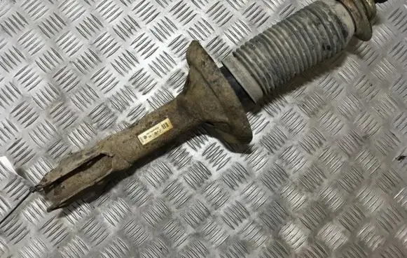 Volkswagen PASSAT B3 Front shock absorber/damper 357413031q