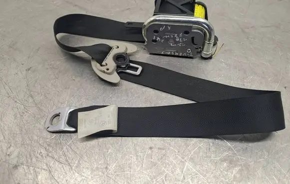 Toyota Verso-S Front seatbelt TKAH2EF944P