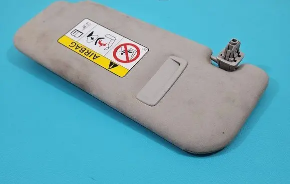 Sun visor