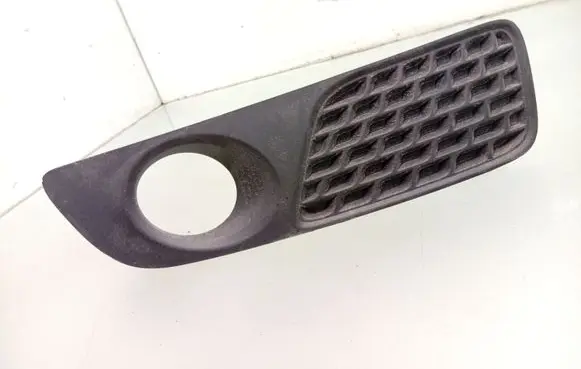Volvo V70 Front fog light trim/grill 30678639