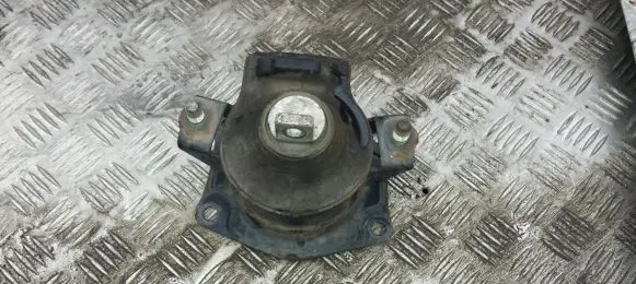 Honda Accord Engine mount bracket