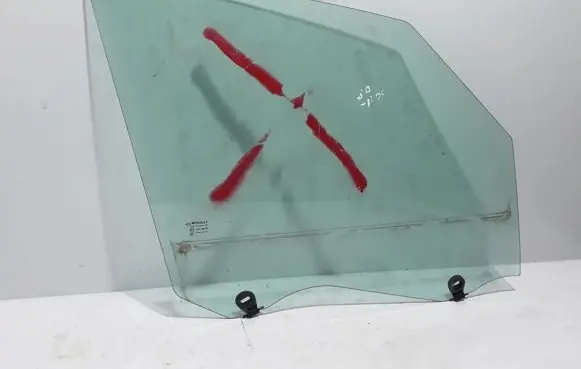 Renault Scenic IV - Grand scenic IV Front door window glass four-door 803007502R