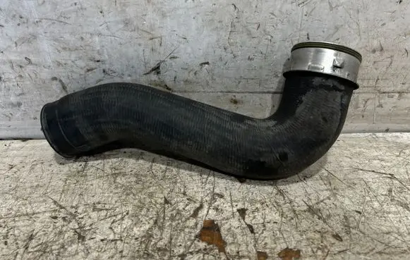 Volkswagen Golf V Intercooler hose/pipe S20213A