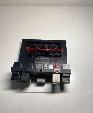 Volkswagen Touran I Comfort/convenience module 3C0937049D F005V00525 H37S1002