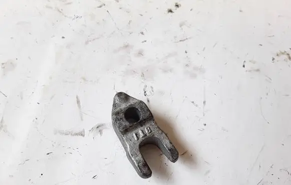 Opel Antara Fuel Injector clamp holder 8T1