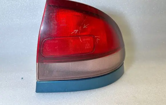 Mazda 626 Rear/tail lights 0431392R