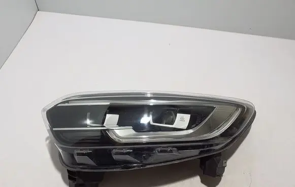 Renault Kadjar Headlight/headlamp 262608385R