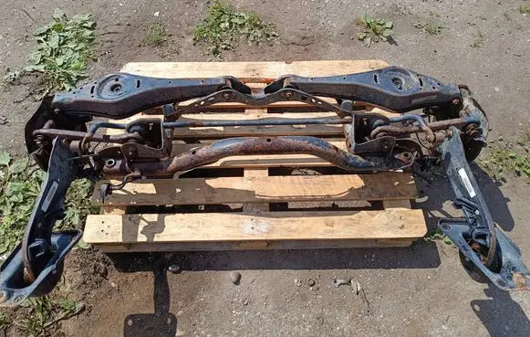 Volkswagen Jetta V Rear subframe 