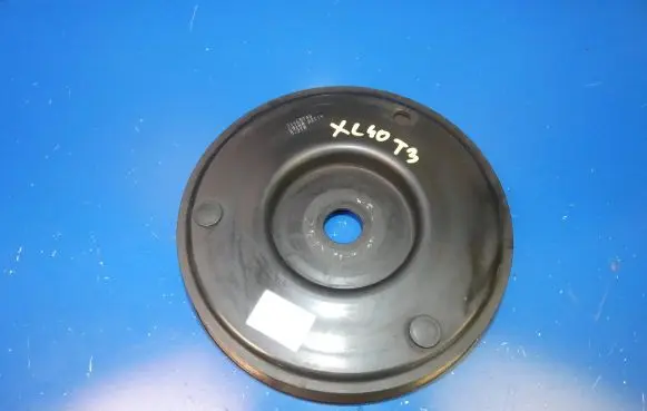 Volvo XC40 Crankshaft pulley 31465748 8331A