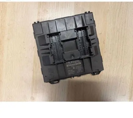 Volkswagen Polo V 6R Engine control unit/module 6R0937086B