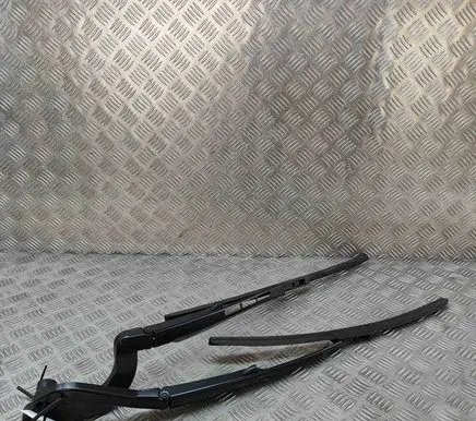 Jaguar F-Type Windshield/front glass wiper blade 6W8317B589BD 6W8317C495BD