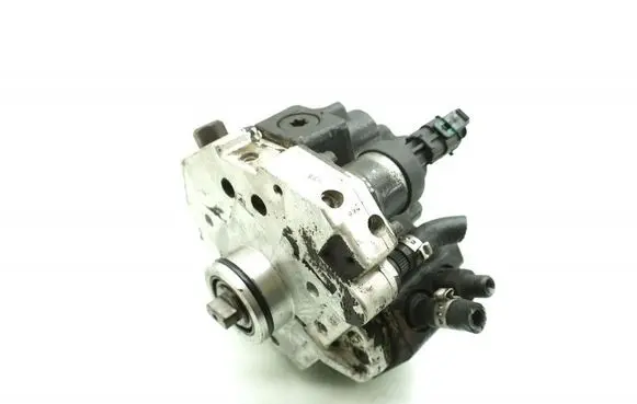 Volvo S80 Fuel injection high pressure pump 0445010043