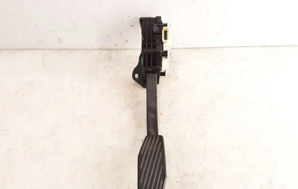 Opel Karl Accelerator throttle pedal 95352200