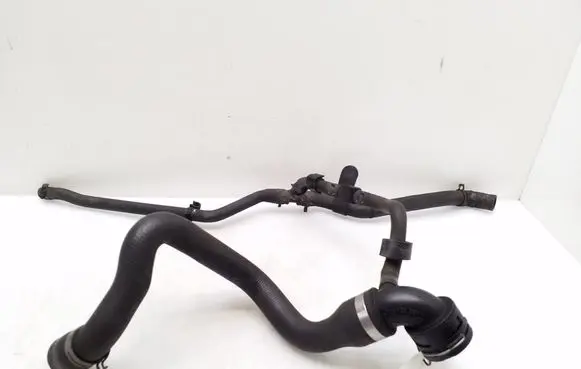 Volkswagen Touareg I Engine coolant pipe/hose 7L6122291F