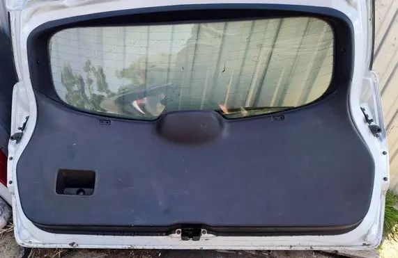 Nissan Qashqai Trunk/boot side trim panel