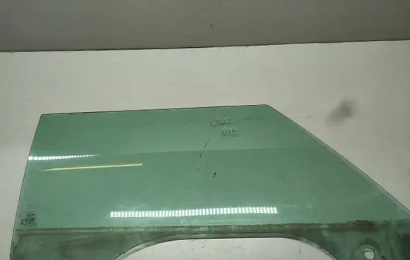Mini One - Cooper Coupe R56 Front door window/glass (coupe) 43R001025