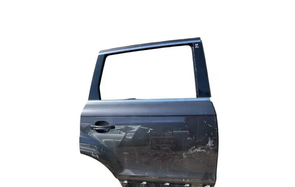 Audi Q7 4L Rear door