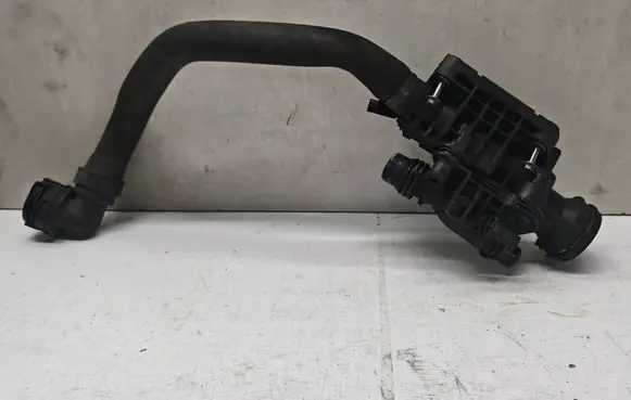 Peugeot 3008 II Thermostat/thermostat housing 9812113780
