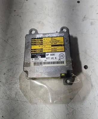 Lexus IS 220D-250-350 Airbag control unit/module 8917053100 0285001903 1903060600105