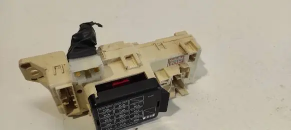 Mazda MX-3 Fuse module 620153