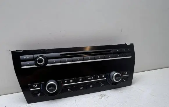 BMW 7 F01 F02 F03 F04 Climate control unit 9224747 0000058178 900252540020