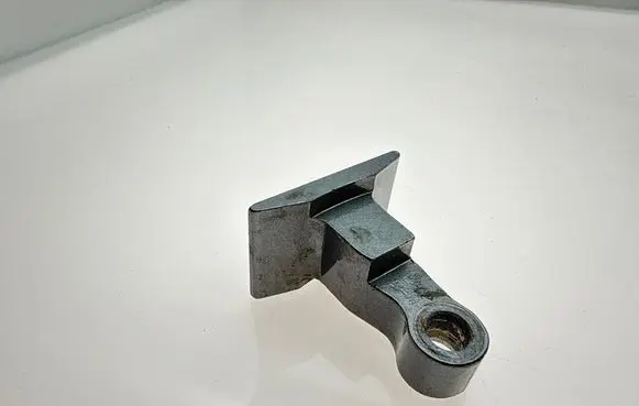 BMW 1 F40 Rear door lower hinge 5A1FCA7
