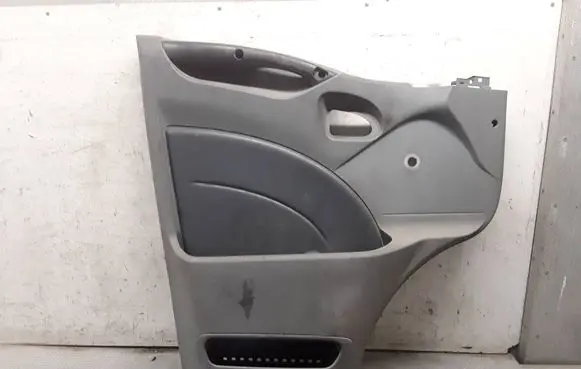 Iveco Daily 35.8 - 9 Front door card panel trim 