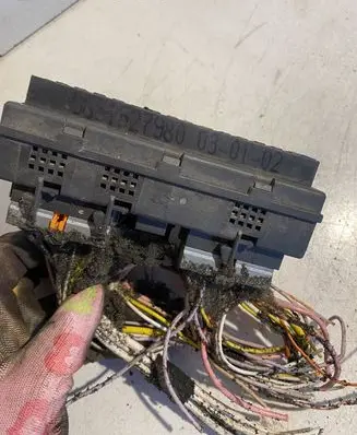 Citroen Jumpy Fuse module 9631527980