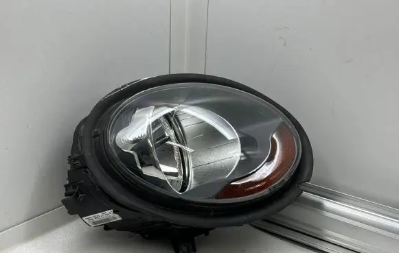 Mini One - Cooper F56 F55 Headlight/headlamp 90046748 74015980206AG 7401598