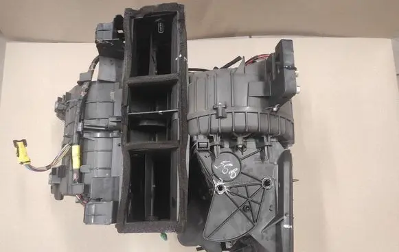 Ford Focus Interior heater climate box assembly
