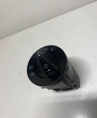Volkswagen PASSAT B5.5 Light switch 1C0941531A