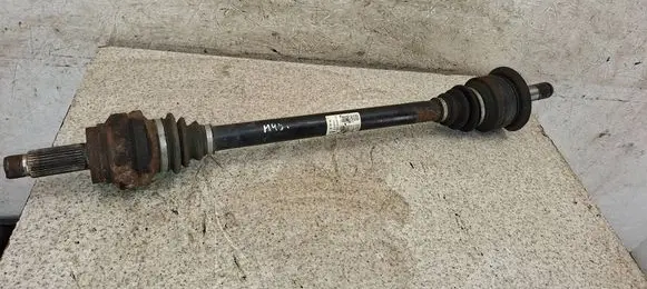 BMW X5 E70 Rear driveshaft 10038216 7564127