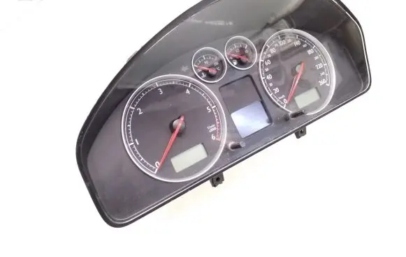 Volkswagen Sharan Speedometer (instrument cluster) 7M3920820D