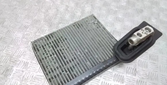 BMW X5 F15 Air conditioning (A/C) radiator (interior) 9393189
