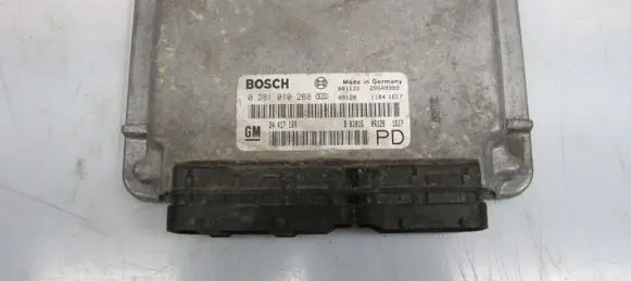Opel Zafira A Engine control unit/module GM24417169