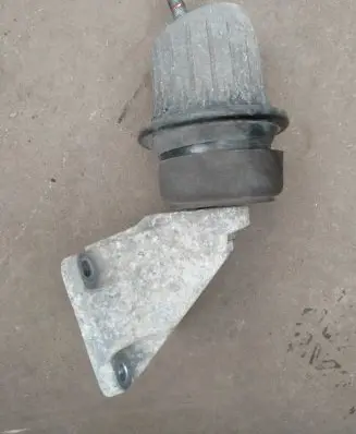 Lexus GS 300 350 430 450H Engine mount bracket