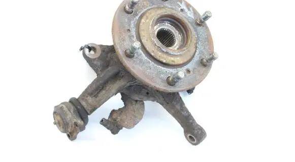 Mitsubishi L200 Front wheel hub