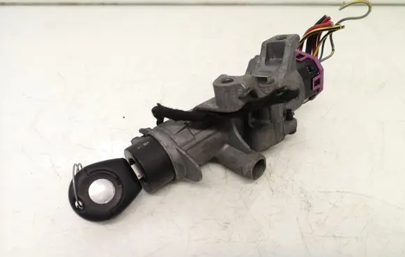 Volkswagen PASSAT B5 Ignition lock 4B0905851 186469411604