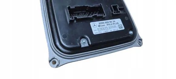 Mercedes-Benz G W463 2nd Gen Voltage converter/converter module 